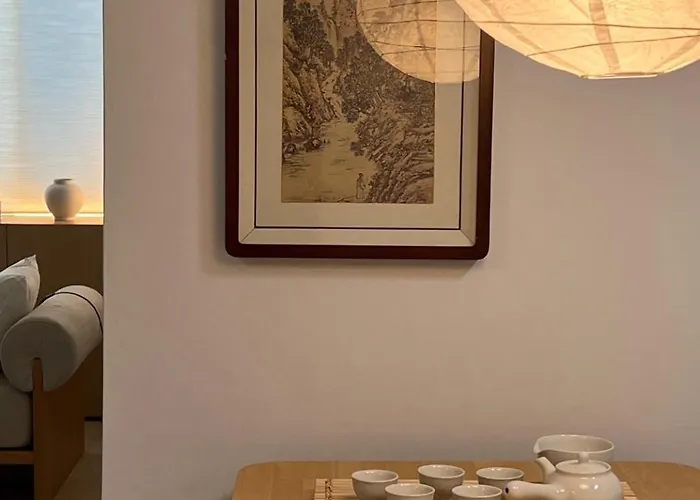 5min To Hongdae,itaewon,ktx&sleeps 8&central