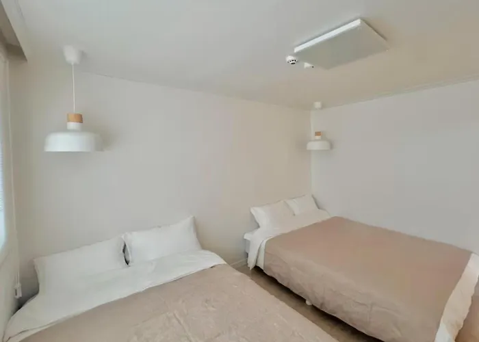 Bed and breakfast 5min To Hongdae,itaewon,ktx&sleeps 8&central Seúl