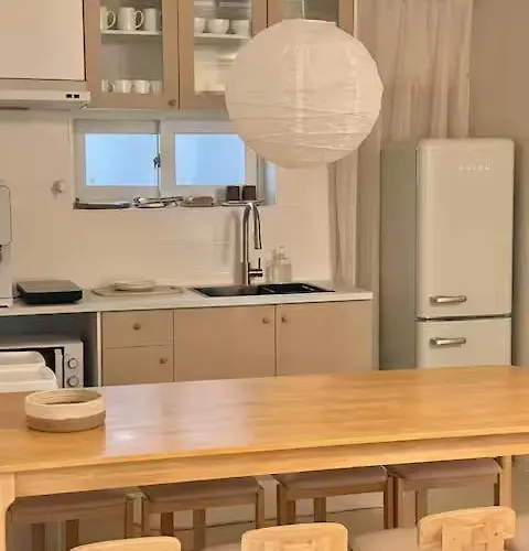 5min To Hongdae,itaewon,ktx&sleeps 8&central 4* Seúl