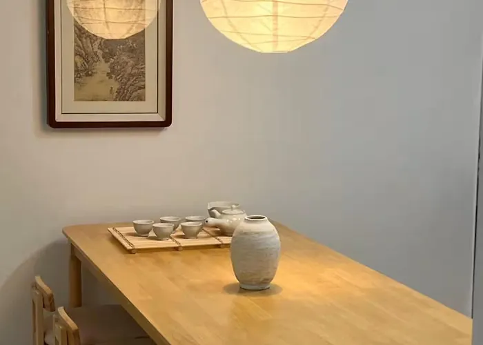 5min To Hongdae,itaewon,ktx&sleeps 8&central 4*